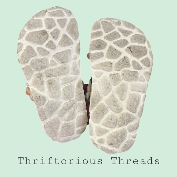 Giulia Palai White Flower Sandals - Picture 3 of 3